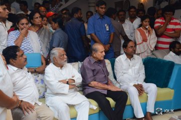 Celebrities Pay Homage to Vijaya Nirmala Garu